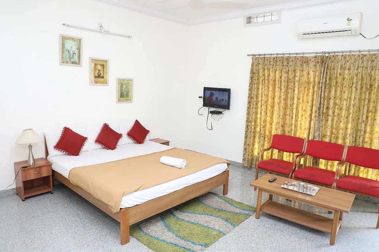 Lodge Hotel Queens Comfort Mysore